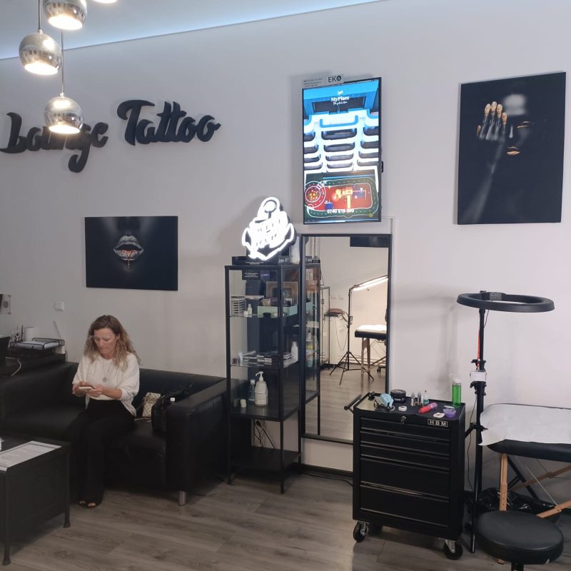 Reteaua Digitala DOOH Indoor - TABOO LOUNGE TATTOO | Salon de tatuaje