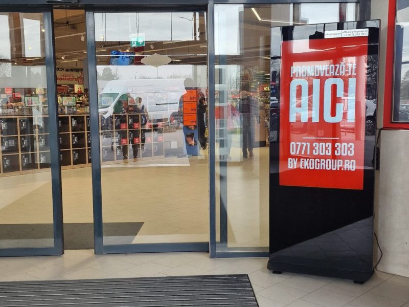 Brașovul are publicitate altfel, cu Rețeaua DOOH EkoGroup și Ciprian Petrescu
