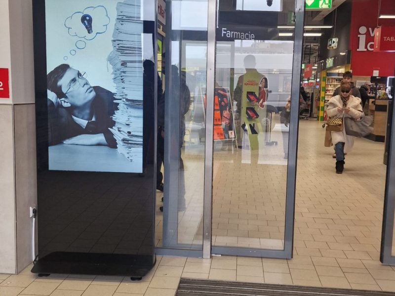 Rețeaua DOOH EkoGroup în Brașov se dezvoltă prin Ciprian Petrescu